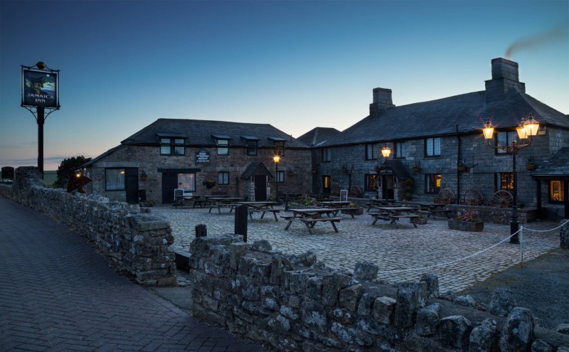 Корнуолл ямайка. Таверна Ямайка Корнуэлл. Jamaica Inn Cornwall. Трактир Ямайка.